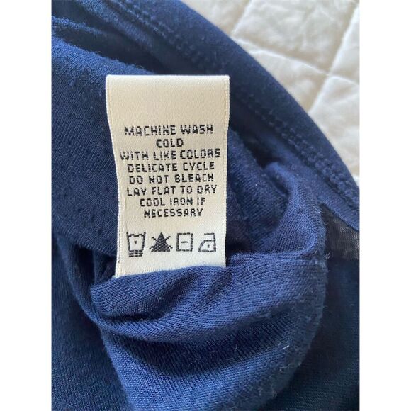 Max Studio Knee Length Skirt Blue, Navy and Red Geometric Print Size Medium - Picture 4 of 11